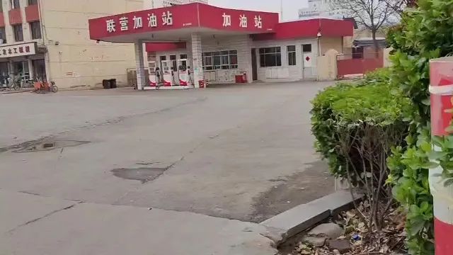 DƬ